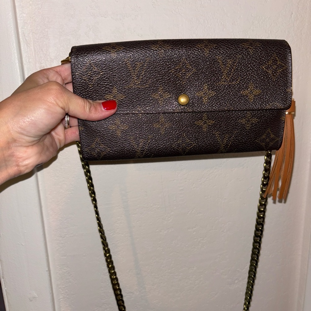 Louis Vuitton Brown Wallet with a Chain